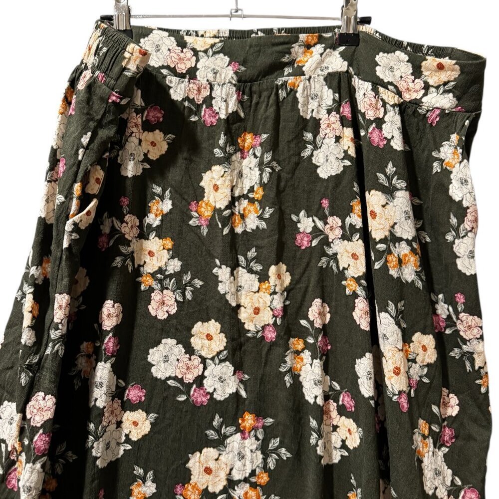 Torrid Floral Midi Skirt 3X Green Boho Cottagecore Tiered Tea Length Skirt Plus - Picture 5 of 7